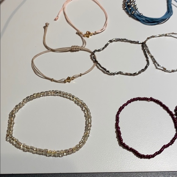 Beaded bracelets. - Picture 7 of 7